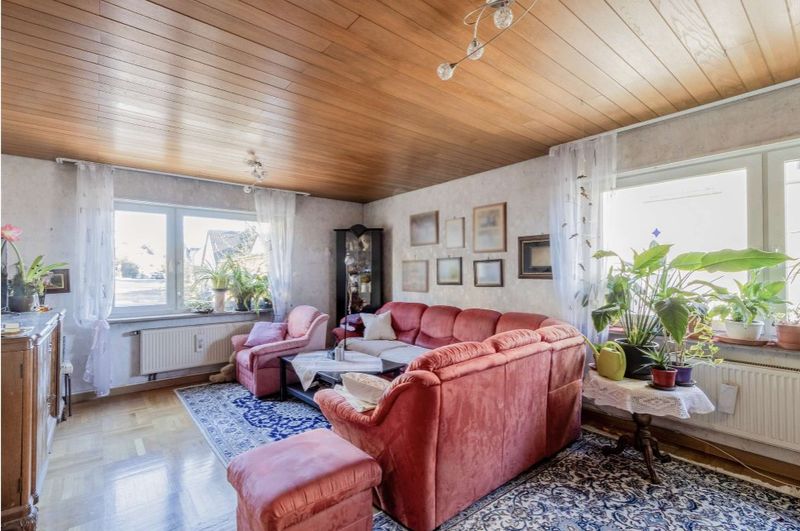 von privat 4-Zimmer-Etagenwohnung mit Balkon in Weinsberg
